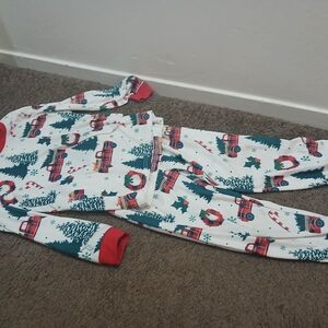 PatPat Festive Red and Green Kids Pajama Set